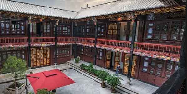 Hotels in Yunnan - we book for you