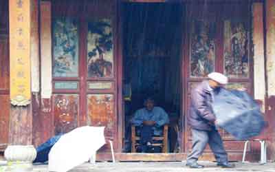 Explore Dali Old Town in Yunnan provine